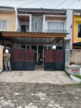 Jual Cepat Rumah 2lantai Murah di Pamoyanan Bogor