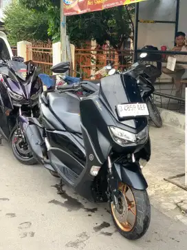 Motor Nmax thn 2023 punya sendiri