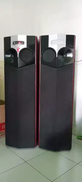 Speaker Roadmaster monster 210