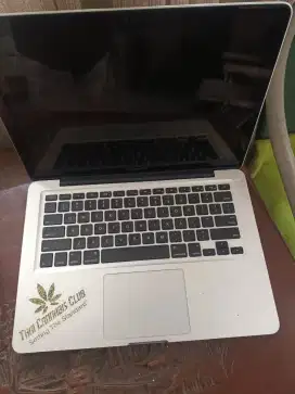 Jual Macbook Pro