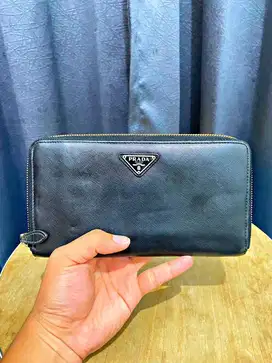 Dompet Prada Passport Zip Original