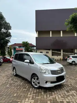 TOYOTA NAV 1 TIPE G 2.0 TAHUN 2013