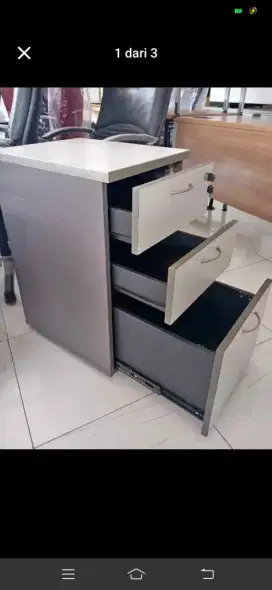 Lemari laci dokumen