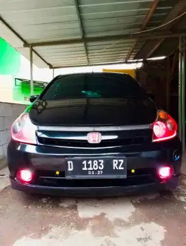 Honda stream A.T 1,7 2004