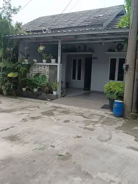 Di Jual Cepat Rumah Komersil ,Rumah Nyaman dan Akses Strategis