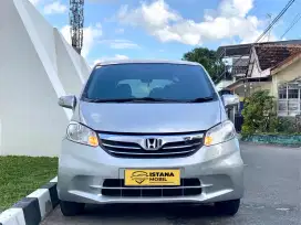 HONDA FREED E PSD AT AUTOMATIC 2013 / 2012 POWER SLIDING DOOR SD TOP!