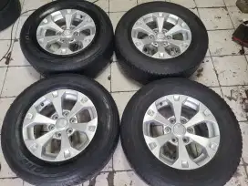 Velg pajero Dakar R17 paket ban second 4pcs terima tt bisa triton