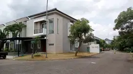 Dijual Rumah brandnew dan bangunan mandiri di the icon bsd city .