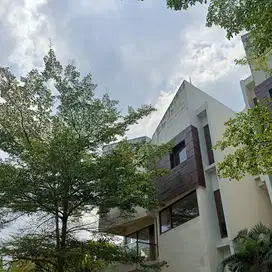 Rumah Mewah di town house Lebak bulus jakarta selatan