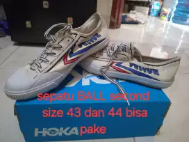 Sepatu second  ball