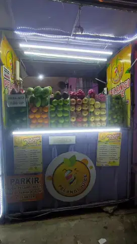 Booth minuman / Gerobak container makanan serbaguna untuk jualan bekas