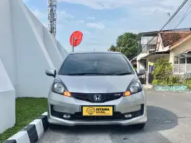 HONDA JAZZ RS GE8 AT AUTOMATIC 2014 / 2015 ANTIK LOW KM GK8 GD MMC FL!