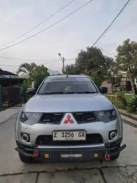 Pajero Dakar AT 2011