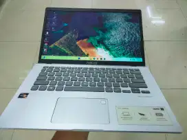 Dijual asus Vivobook AMD RYZEN 3 Ram 8GB DDR4 SSD 256GB NVME Win 11