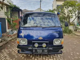 Dijual mbahnya Toyota HIACE bensin 1.6 th 1981