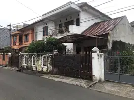 Jual rumah dekat kampus Binus