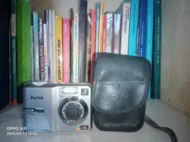 Kamera Digital Kodak Second C743 - Momen Indahmu Terabadikan!