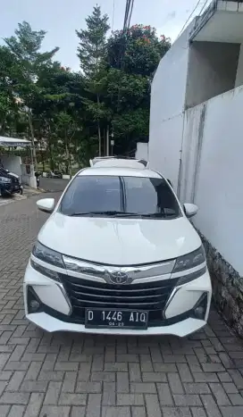 Avanza G Matic 2019
Warna putih bodas