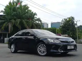 Toyota Camry V bensin matic 2018