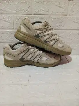 Salomon X mission 4 Suede size 44 (28cm)