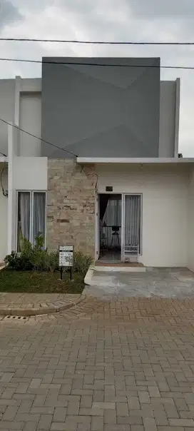 Dijual rumah daerah kutruk