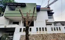 Kos- kosan di Belakang FKG Gunadarma Depok