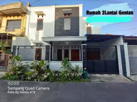 JUAL CEPAT Rumah Bagus 2 lantai di dalam perumahan