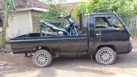 Di jual mobil pick up l300 tahun 2021