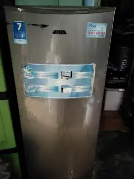 Kulkas Aqua 1 pintu