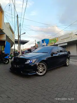Mercedes-Benz C200 2012 Bensin