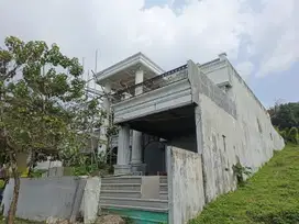 Dijual Rumah di Bali Hill Sentul City