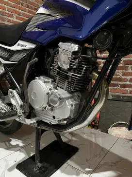 Yamaha scorpio z 2005