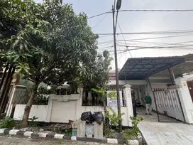 Rumah Siap Huni di Jalan Satelit Indah