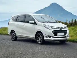 Daihatsu Sigra 1.2 R Mt 2019 km +/- 30.000