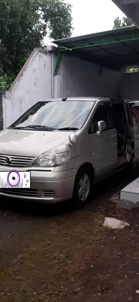 Nissan Serena 2005 Bensin