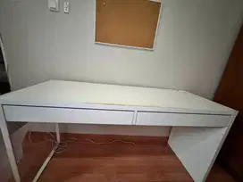 Meja Belajar IKEA bekas