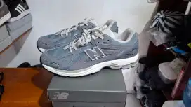 new balance baru