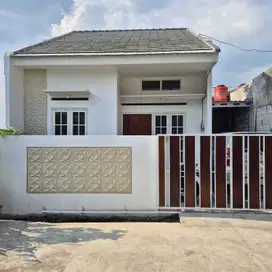 Sisa 2 unit rumah 200 jt an di Pucanggading bawah