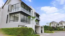 Dijual Rumah Sierra di Cluster Serenia Hills Lebak Bulus