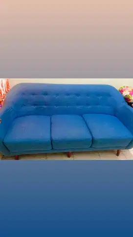 Dijual Cepat 1 set sofa & meja