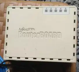 Mikrotik RB 750