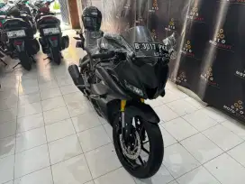 YAMAHA R15 V3 155 2021
