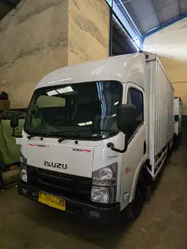 FS Isuzu NLR 100ps Long Engkel Box Besi 2021 pmk 2022 Euro 2