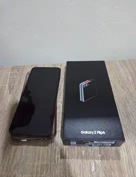Samsung Z Flip 6 12/512 Kaya Baru