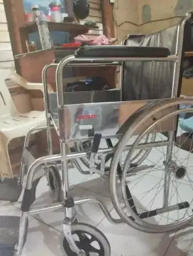 Jual kursi roda + tabung oksigen