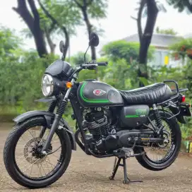 KAWASAKI W175 CAFE 2022 BLACK KM LOW FULL MULUS PAJAK ON