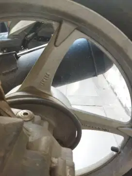 Vleg Yamaha Nouvo