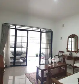 rumah minimalis modern di lokasi strategis sayap bkr