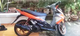 Motor Suzuki skywave