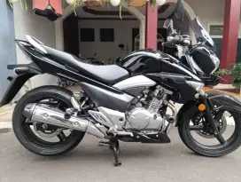 Jual Butuah! Suzuki Inazuma 250cc th 2012